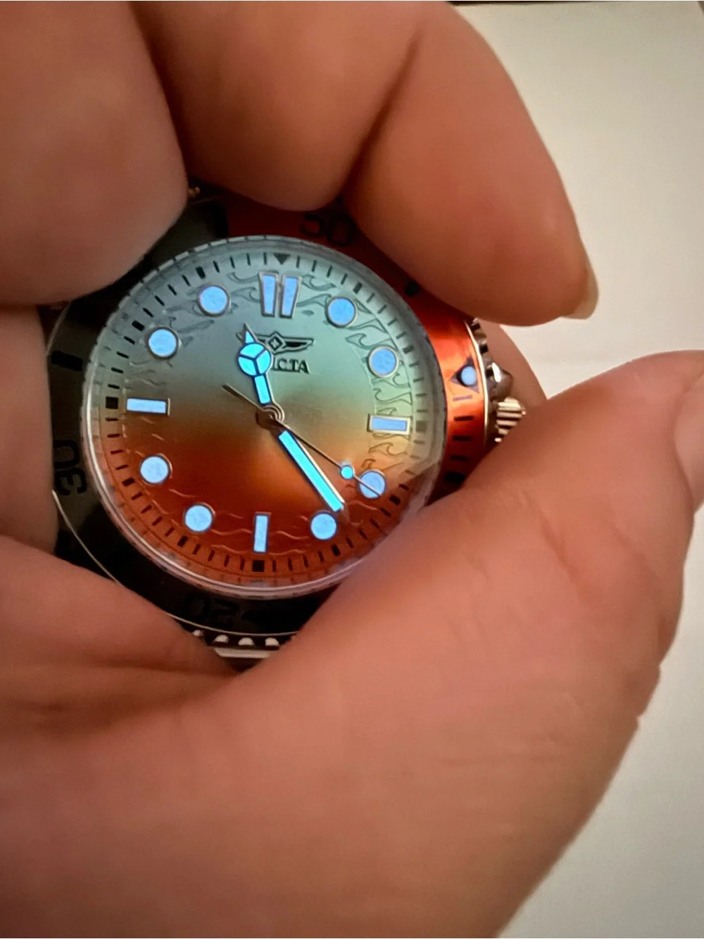 Invicta Pro Diver Kromatyk Men's Watch-43mm,Silver, Gradient(Dolphins Color-way)